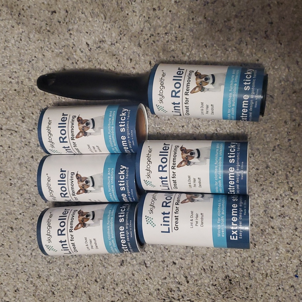 2/$10! Free! Nwot Lint rollers and refills set of 6